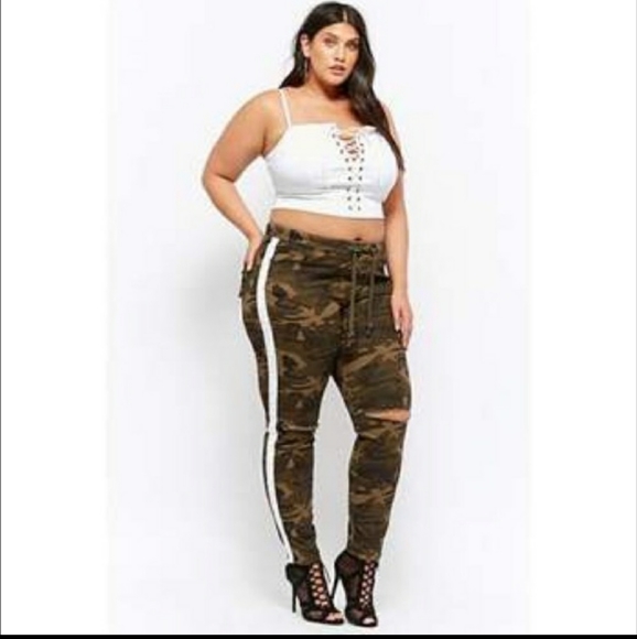 Forever 21 Pants - Forever 21 Camo Ripped-Knee Denim Pants